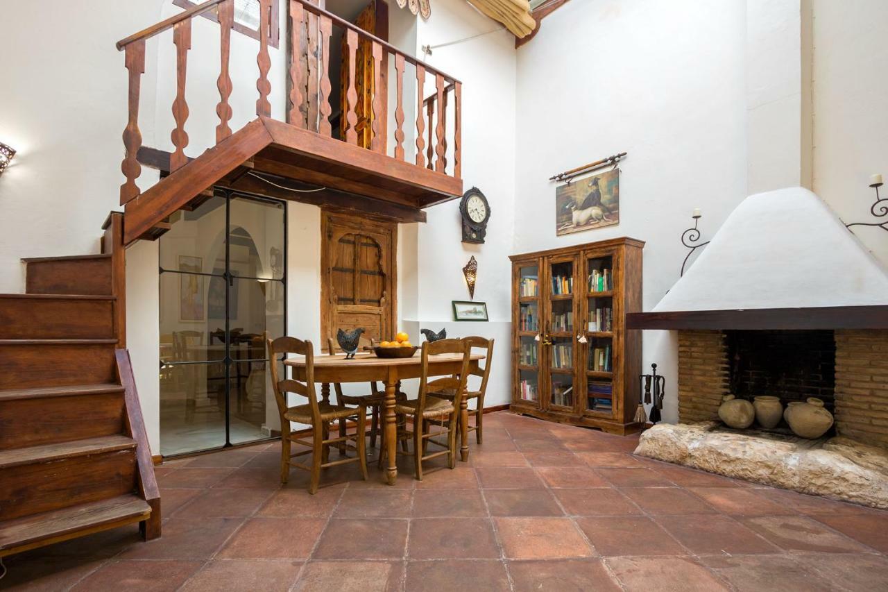 Country Home Apartment With Garage 6 Pax Siviglia Esterno foto